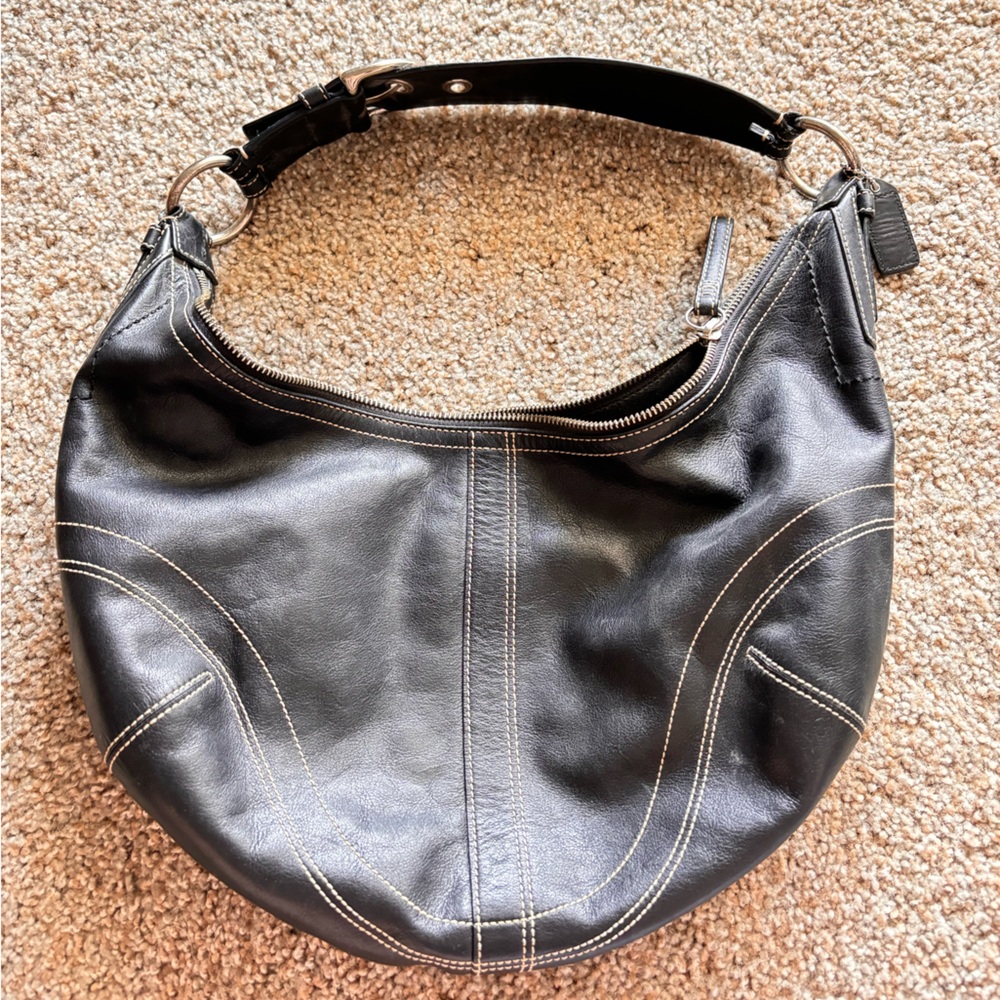 Coach Black Leather zipper Hobo Shoulder bag
